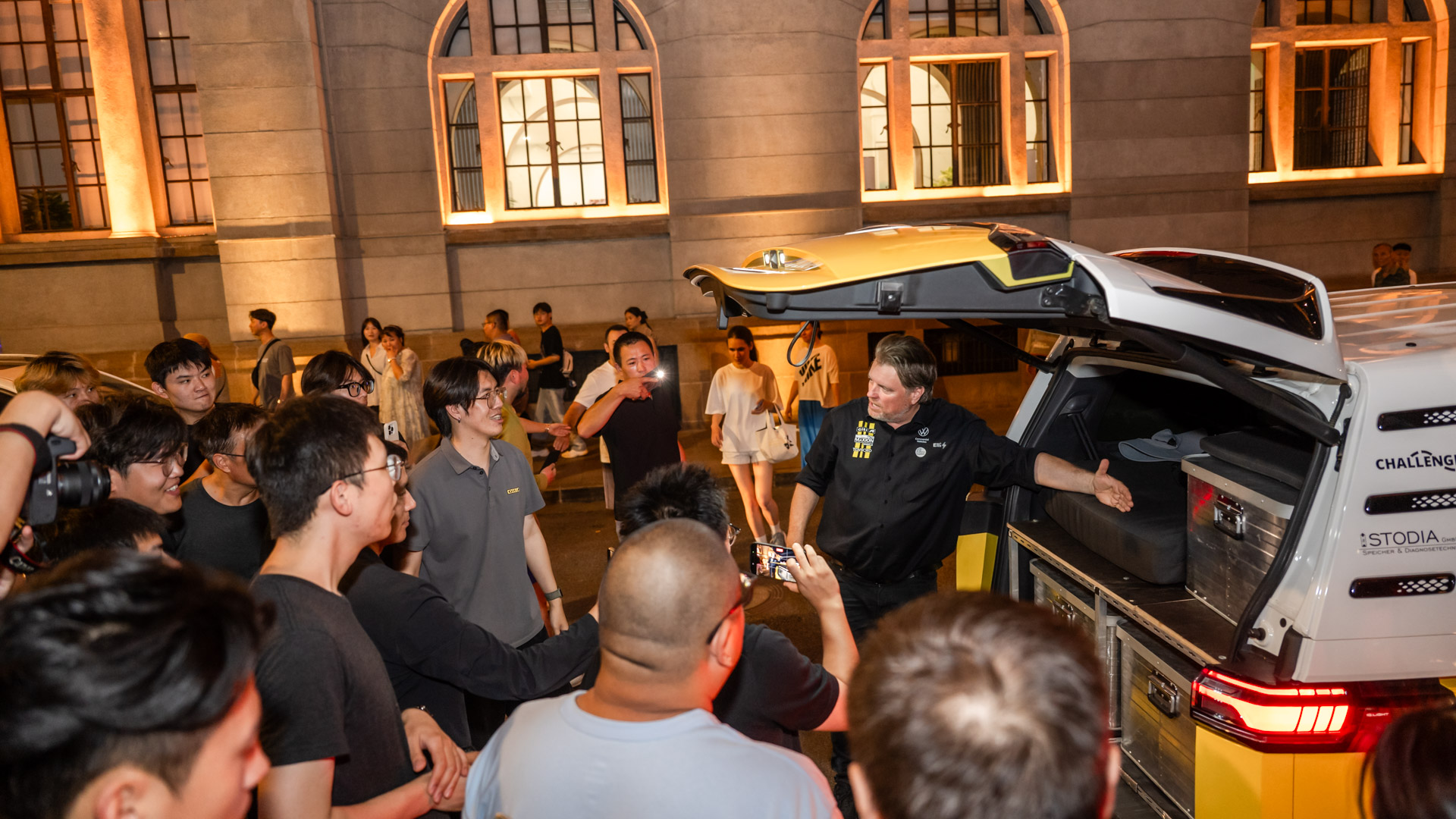 Giti Powered ID.Buzz World Record Attempt Update - China Part 1